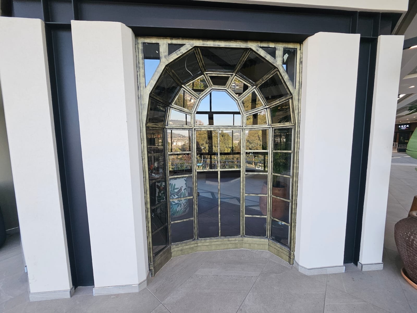 Custom glazed steelwork — project 9